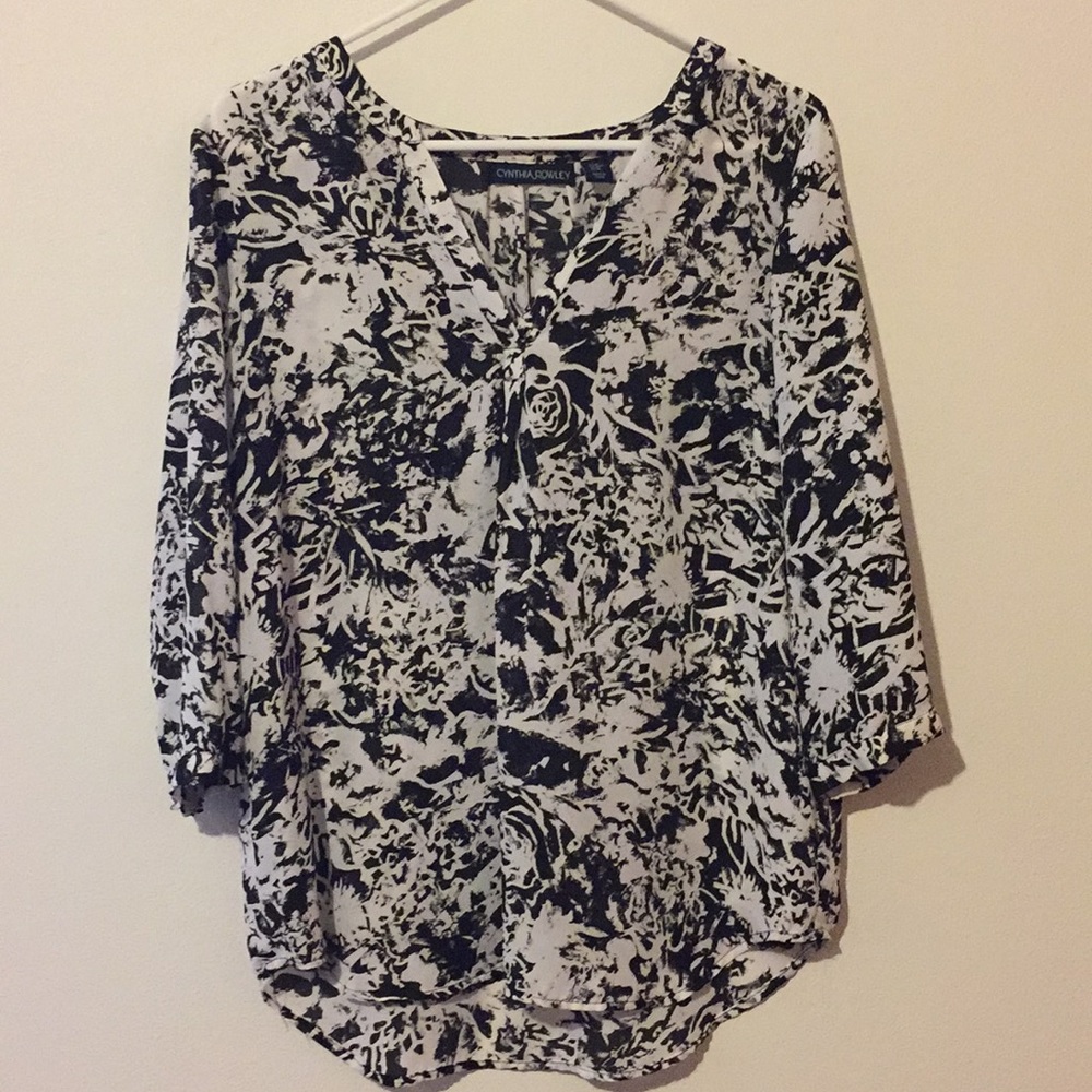 Cynthia Rowley 3/4 sleeve top blouse size medium